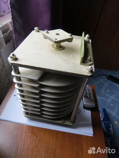 Высоковольтный конденсатор переменной ёмкости кпе