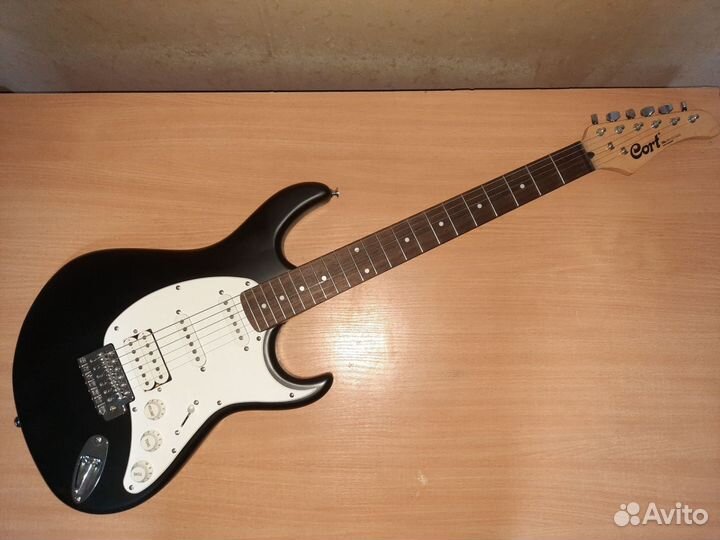Электрогитара Cort G110