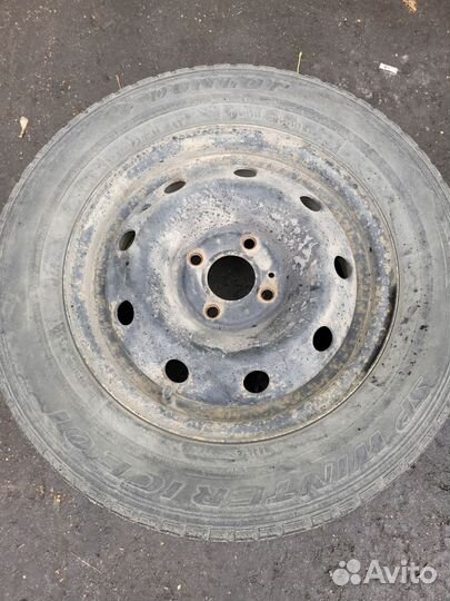 Dunlop SP Winter Ice 01 14/13.5 R14