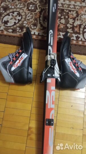 Лыжи беговые с ботинками 44