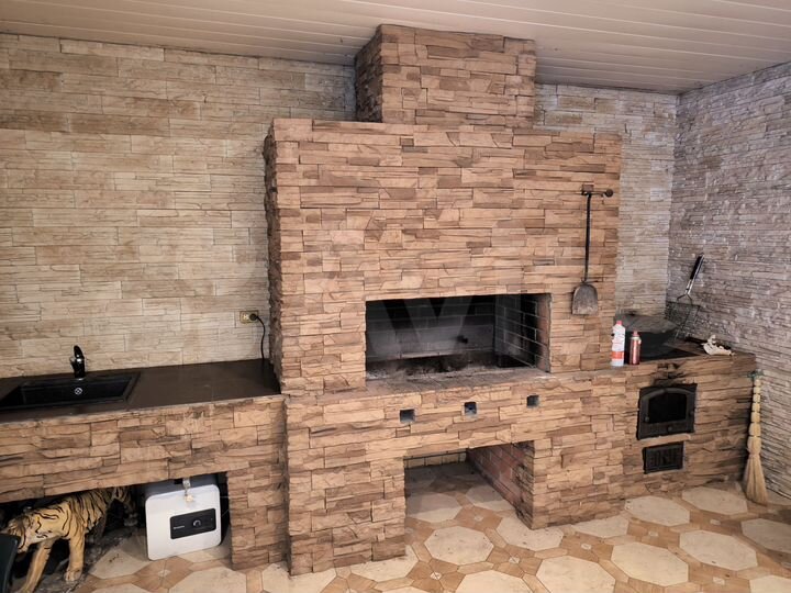 Дом 277 м² на участке 6 сот.