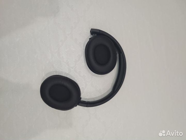 Беспроводные наушники JBL