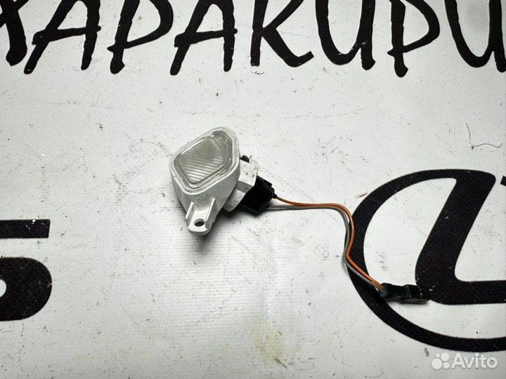 Подсветка двери левая Toyota Rav4 50 2020