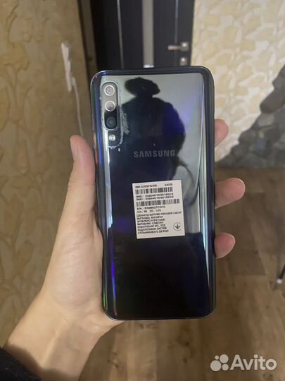 Samsung Galaxy A50, 4/64 ГБ