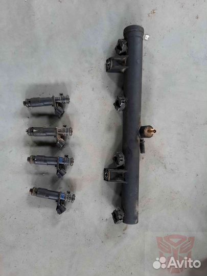 Рейка топливная (рампа) Peugeot Пежо 407 6D