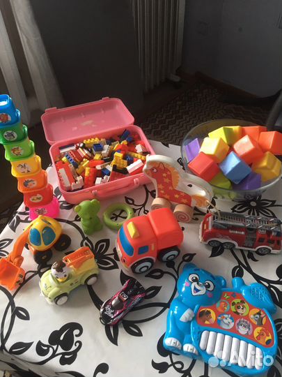 Развивающие игрушки пакетом