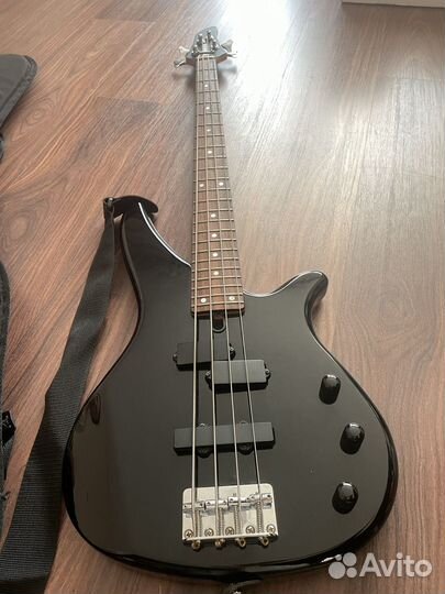 Бас гитара yamaha rbx270j