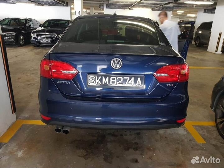 В разборе Volkswagen Jetta (A6) 2013г. 1,4л. DSG