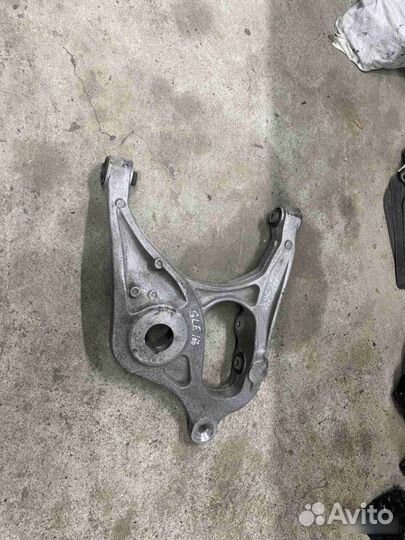 Рычаг задний левый Mercedes-Benz Gle W166