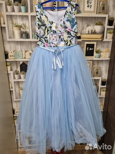 Платье для девочки размер 34