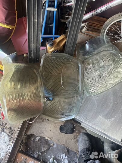 Автомобильные коврики резиновые