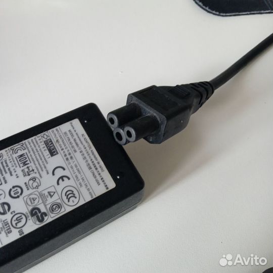 Блок питания для ноутбука samsung
