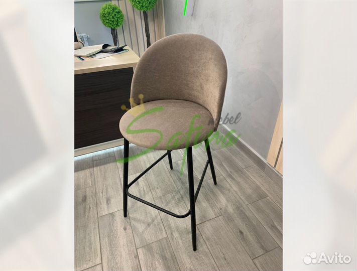 Полубарный стул Дублин