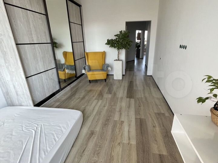 2-к. квартира, 72,3 м², 3/3 эт.