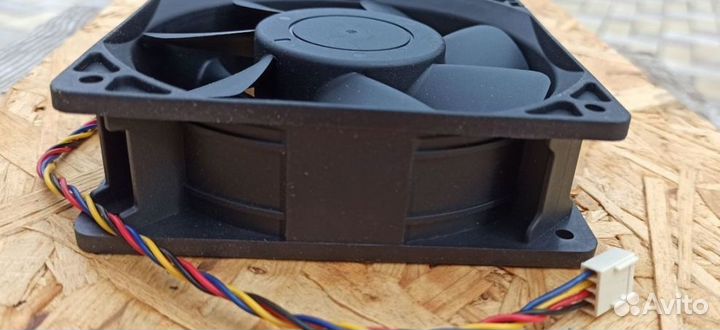 Вентилятор кулер для асиков Antminer, Innosilicon