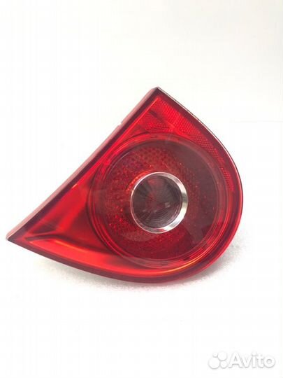 Фонарь крышки багажника (внутренний) задний правый