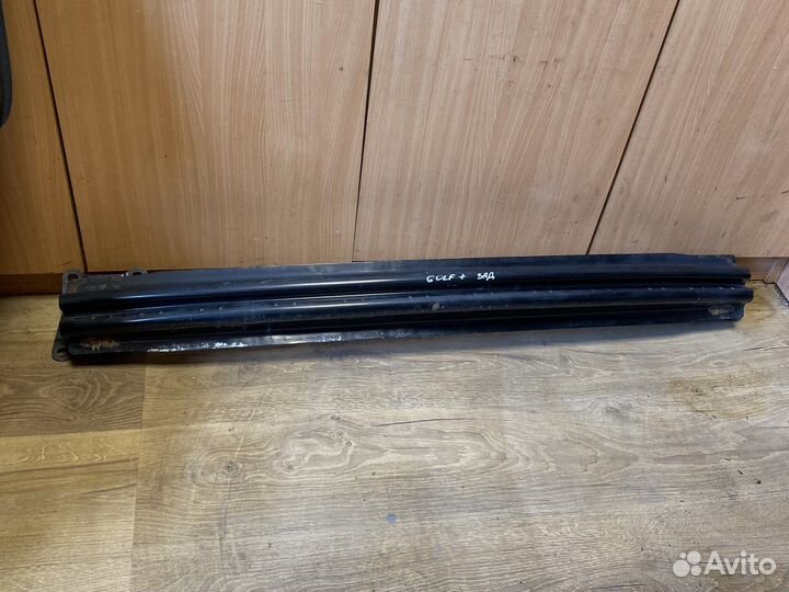 Volkswagen golf 5 plus задний уситиль бампера
