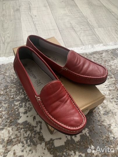 Женские туфли, мокасины красные кожаные 36 р