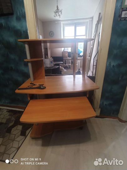 Компьютерный стол