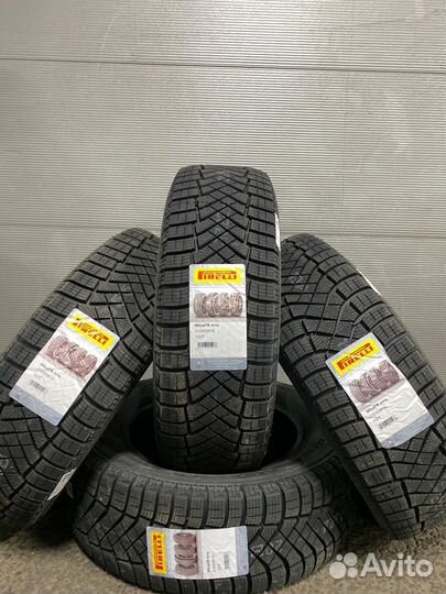 Pirelli Ice Zero FR 285/60 R18 116