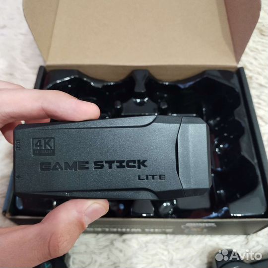 Игровая приставка game stick 64gb