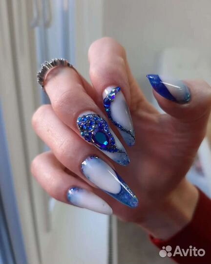 Выкладной френч. Маникюр. Гель-лак. Педикюр