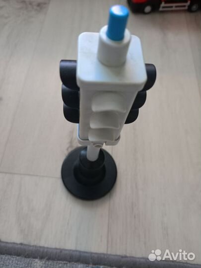 Светофор игрушка