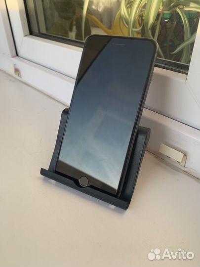 iPhone 8 plus (преимущественно обмен)