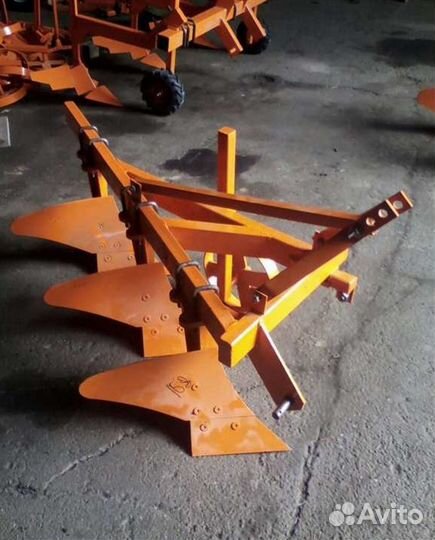 Плуг Кормилец 3-х корпусной, 2023