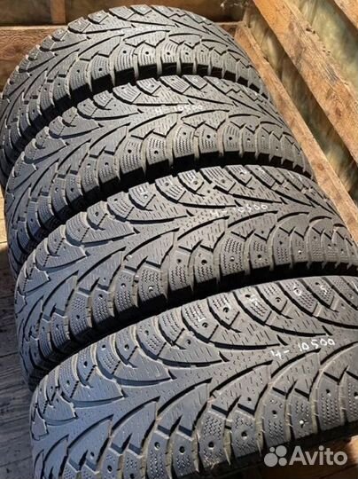 Hankook Winter I'Pike 215/65 R17