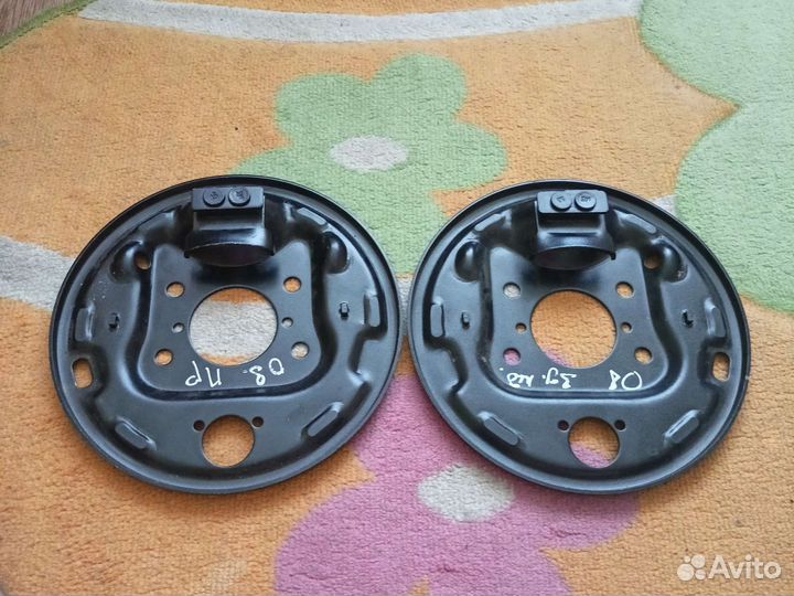 Щит тормозного барабана калина