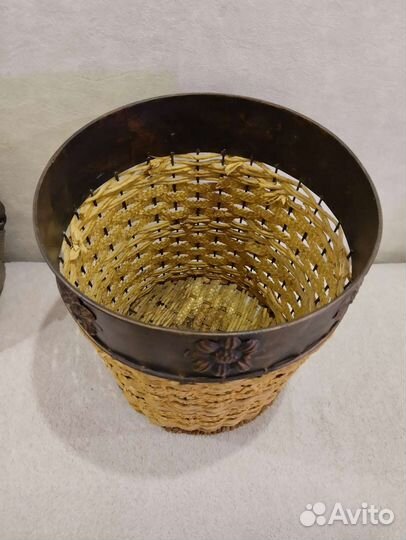 Кашпо плетеное