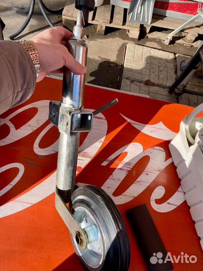 Подкатное колесо для прицепа