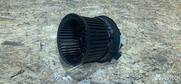 Моторчик печки Peugeot 2008 2017