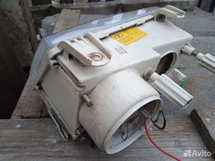 Фара ваз 2110