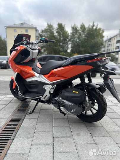 Скутер tracer ADV оранжевый