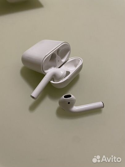 Airpods 2 оригинал Apple