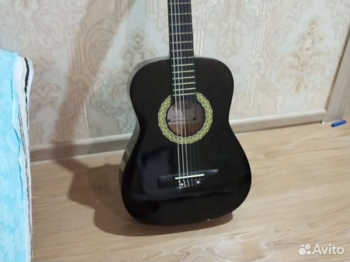 Продам гитару