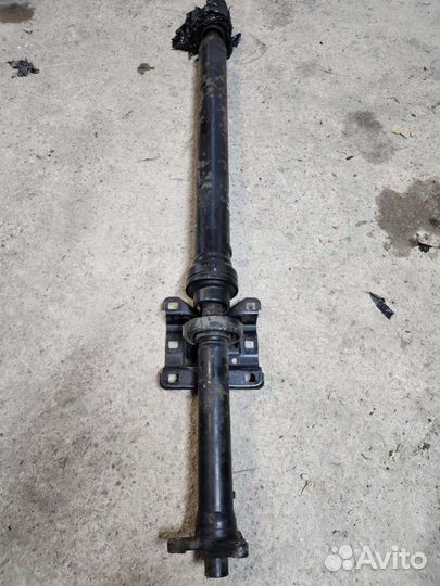 Volkswagen Touareg 1 Карданный вал 7L0521102M