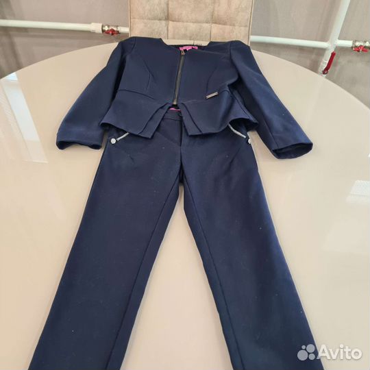 Костюм брючный школьный