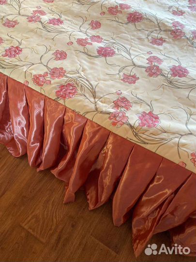 Покрывало на 2 х спальную кровать новое