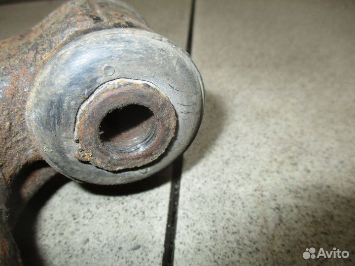 Рычаг передний левый Mitsubishi Lancer 9 (CS)