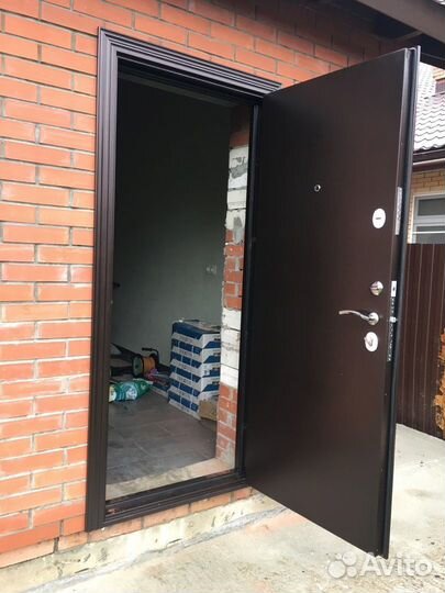 Двери входные металлические