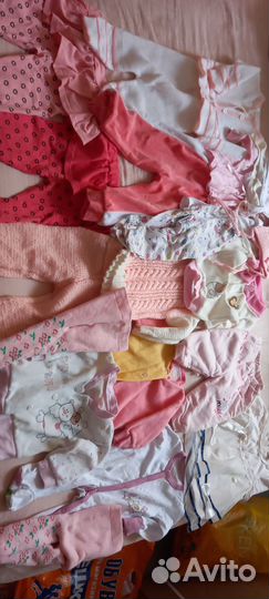 Огромный пакет вещей на девочку с рождения