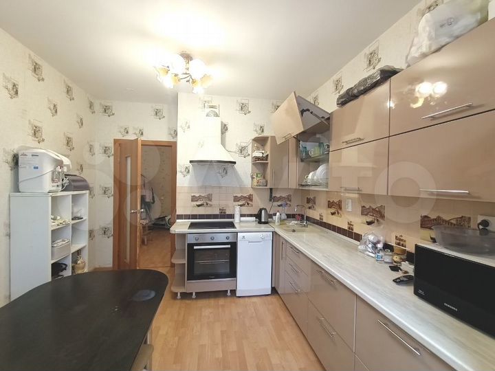 3-к. квартира, 76 м², 5/9 эт.