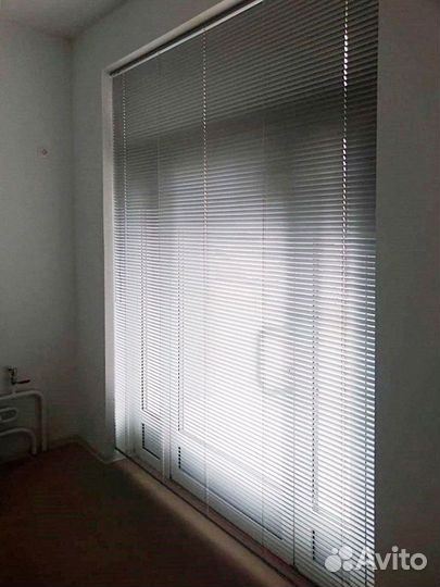 Жалюзи, шторы рулонные