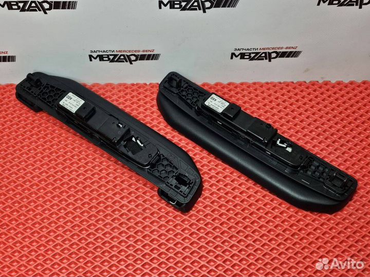 Ручка потолочная задняя Mercedes W222