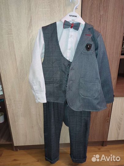 Костюм детский на мальчика 128