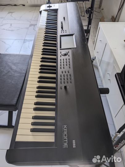 Рабочая станция korg Krome 73 (комплект)