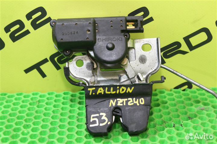 Замок багажника задний Toyota Allion NZT240 1nzfe